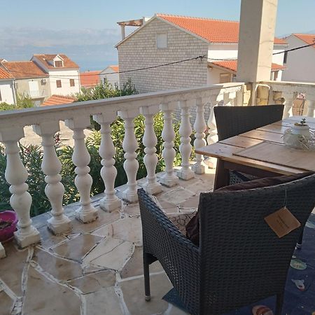 Apartment Ma'Re Supetar Exterior photo