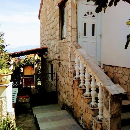 Apartment Ma'Re Supetar Exterior photo